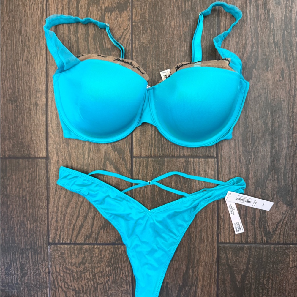 Victoria's Secret Bra and Panty Set New